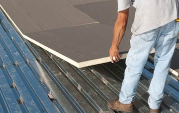 benefits of insulating North Roe flat roofing